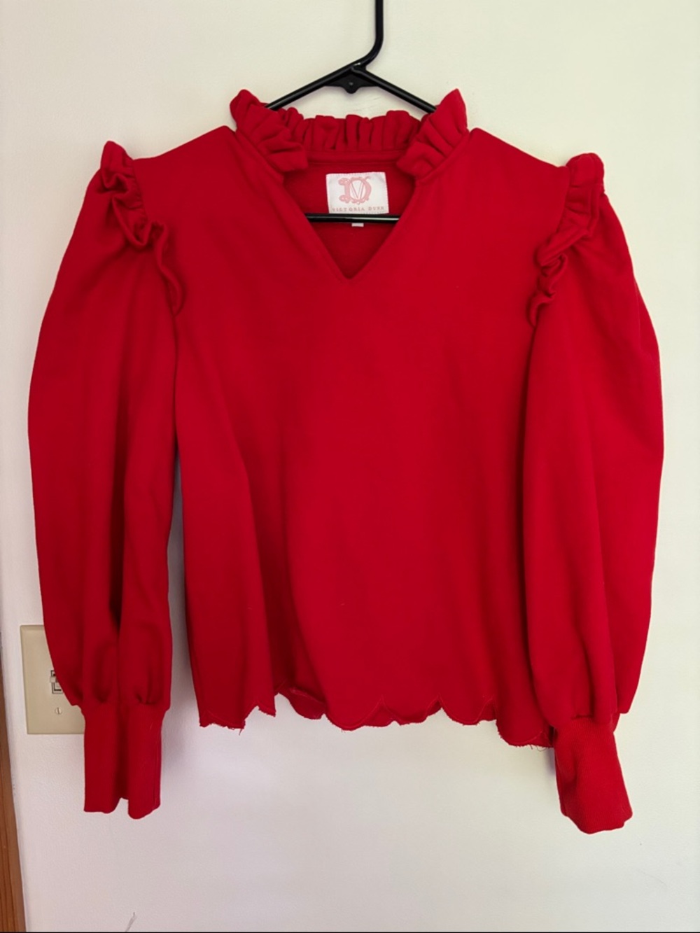 Victoria Dunn Red Ruffle-Trim V-Neck Top size XS